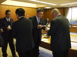 http://www.e-giin.net/_public/get_image.php?image_no=907&element_type=2&id=kakura