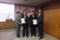 http://www.e-giin.net/_public/get_image.php?image_no=898&element_type=2&id=kakura
